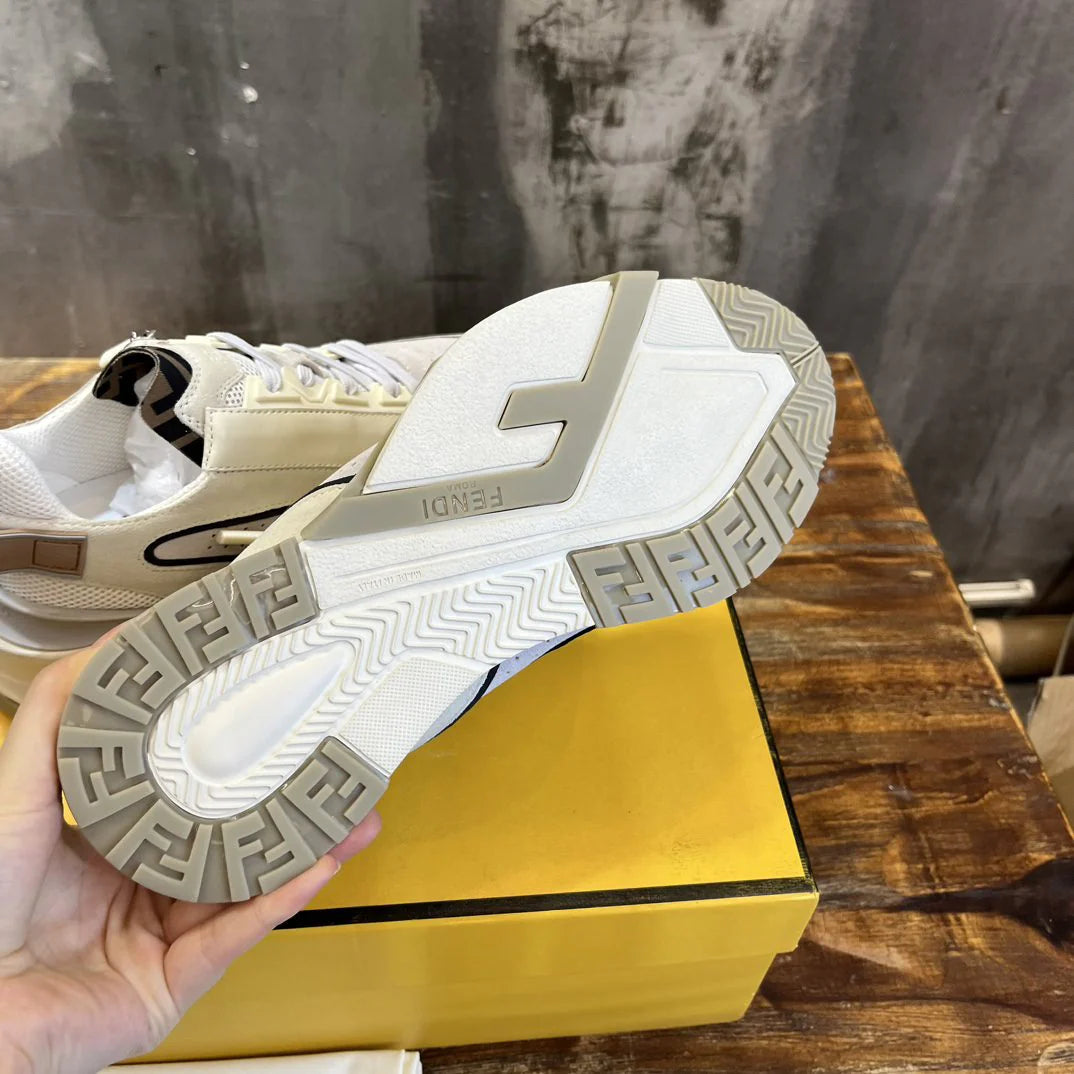 FENDI SNEAKER