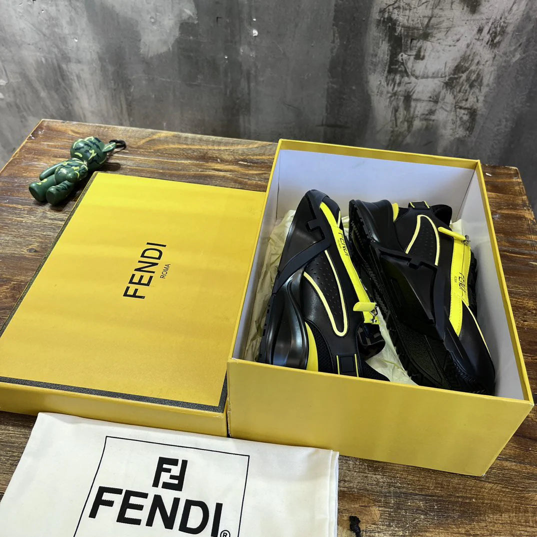 FENDI SNEAKER