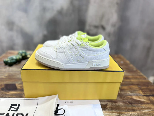 FENDI SNEAKER