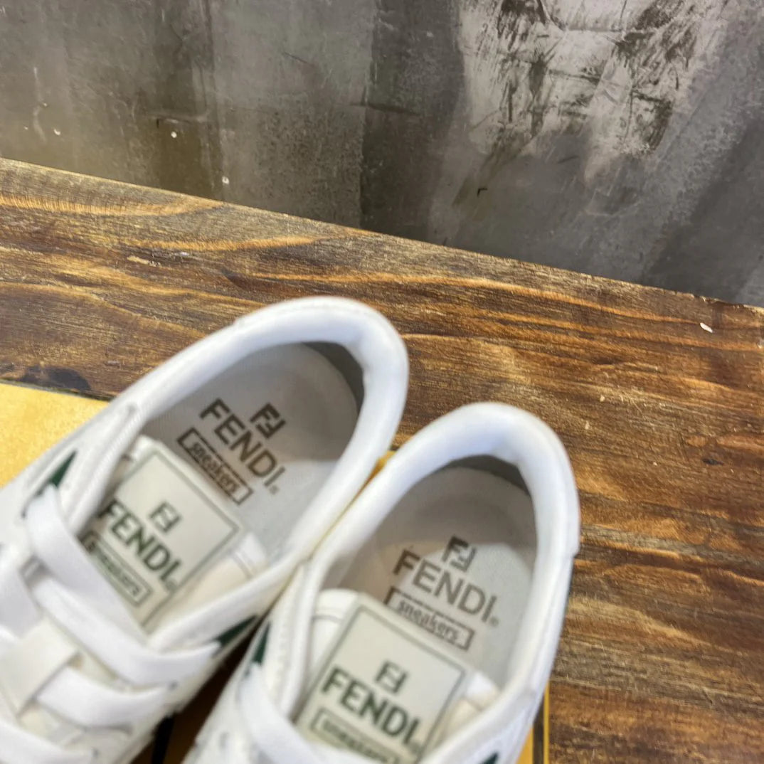 FENDI SNEAKER