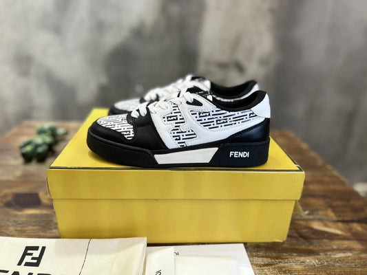 FENDI SNEAKER