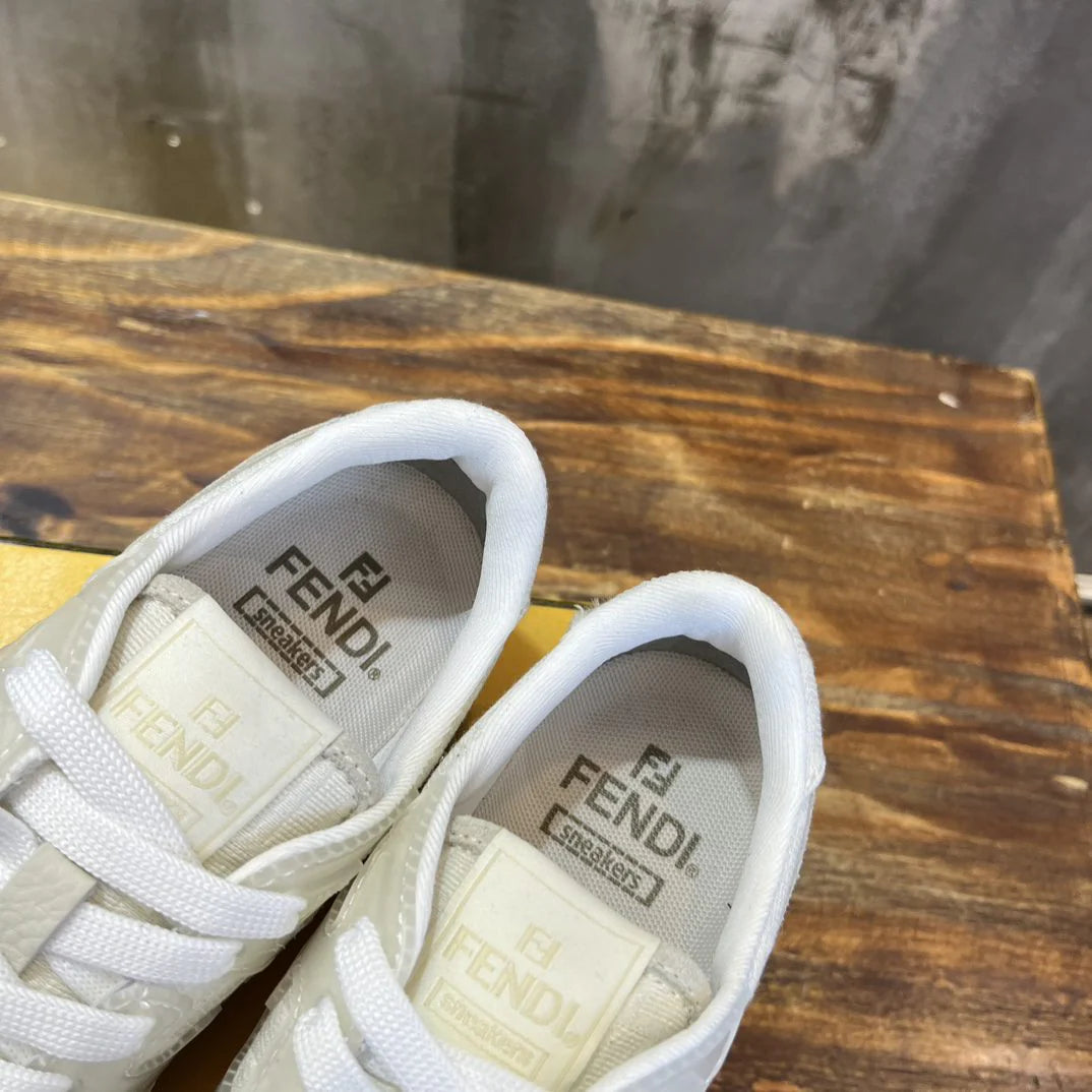 FENDI SNEAKER