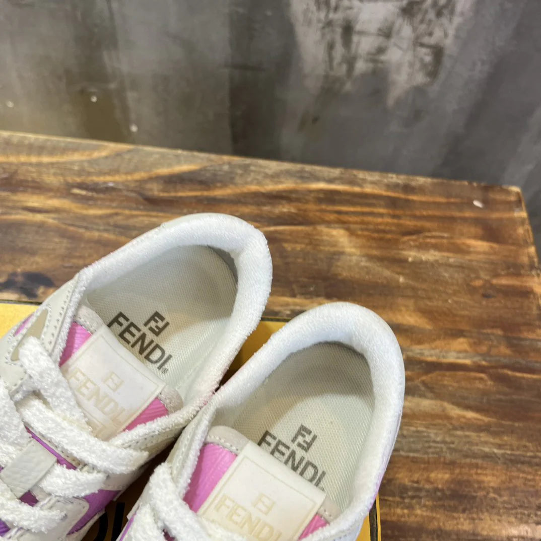 FENDI SNEAKER