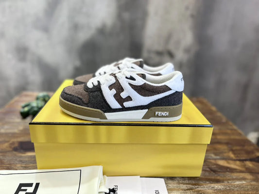 FENDI SNEAKER
