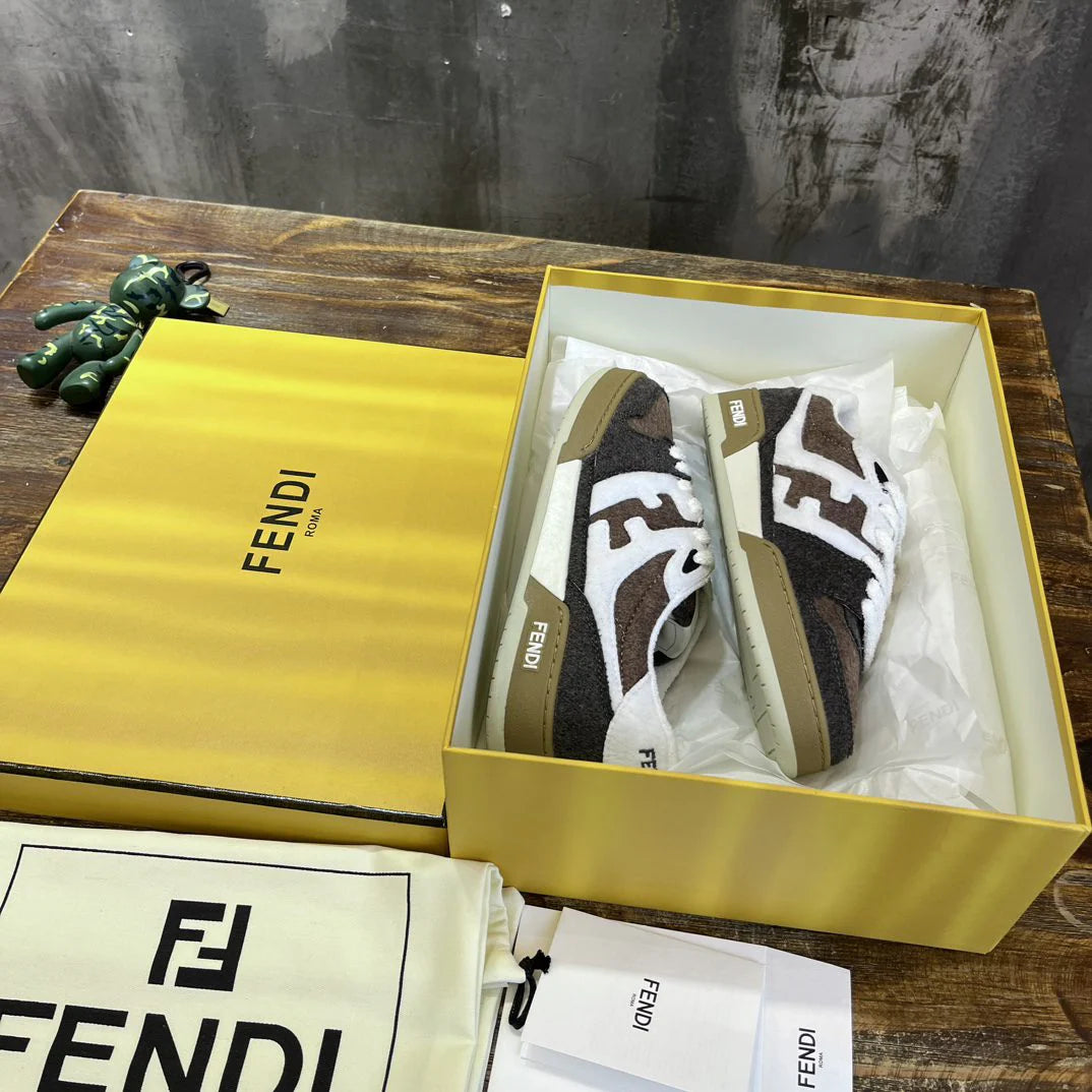 FENDI SNEAKER