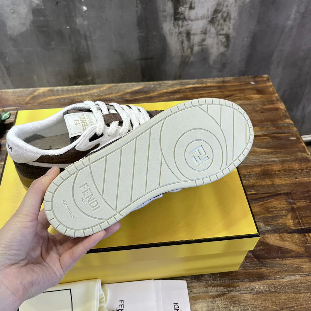 FENDI SNEAKER