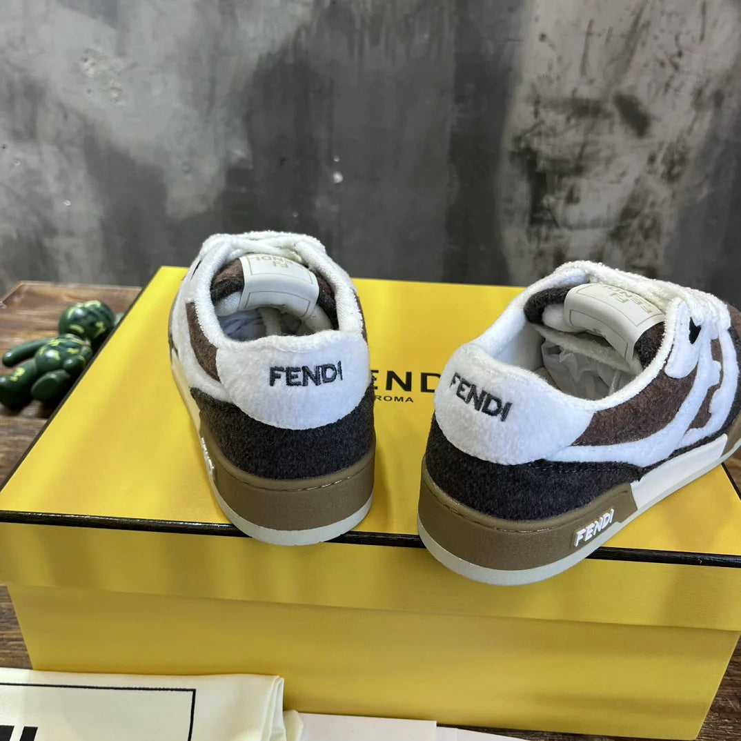 FENDI SNEAKER