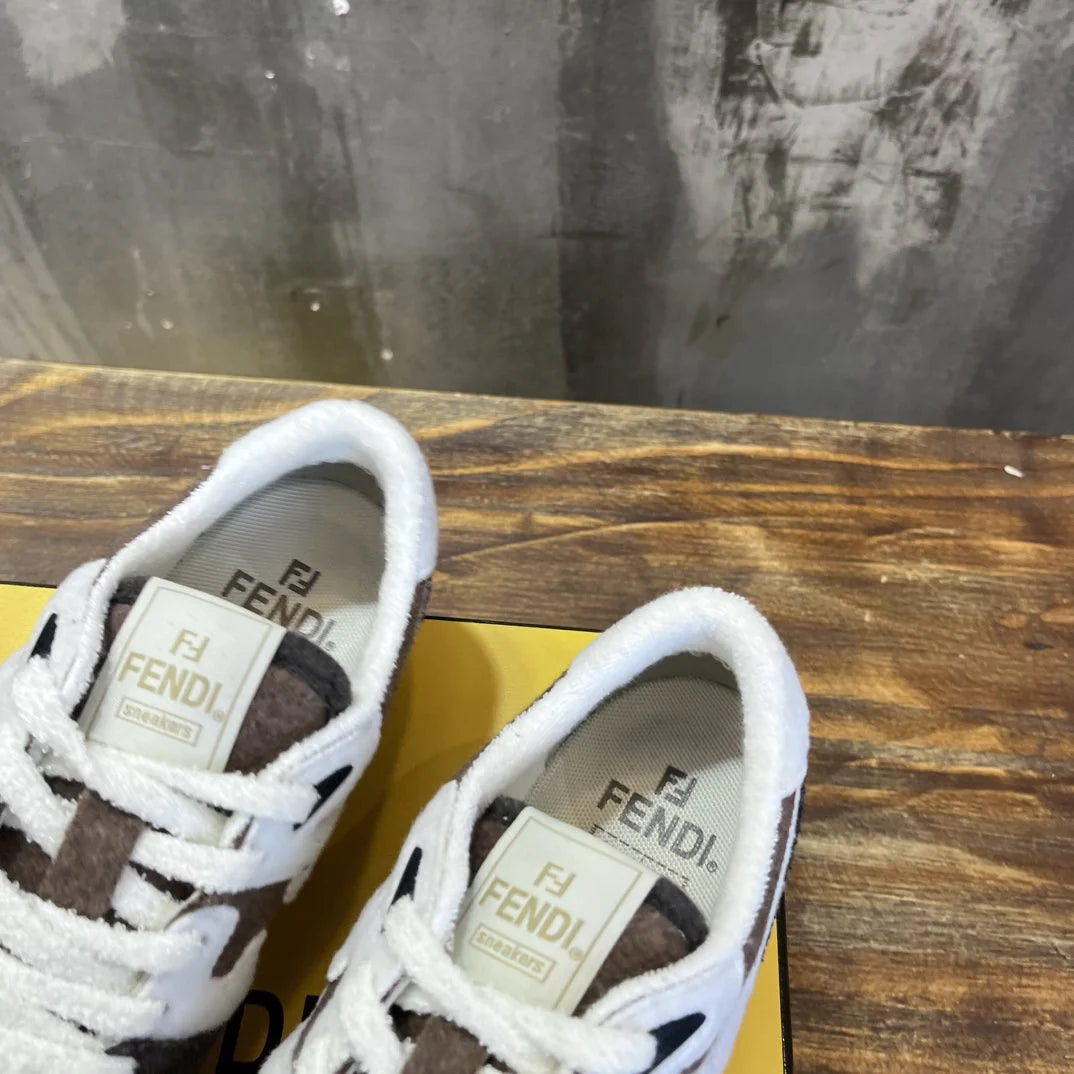 FENDI SNEAKER
