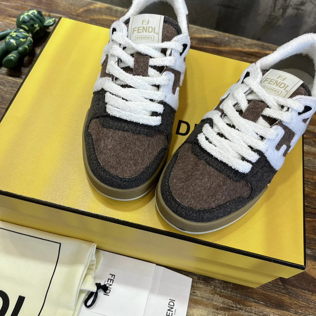 FENDI SNEAKER