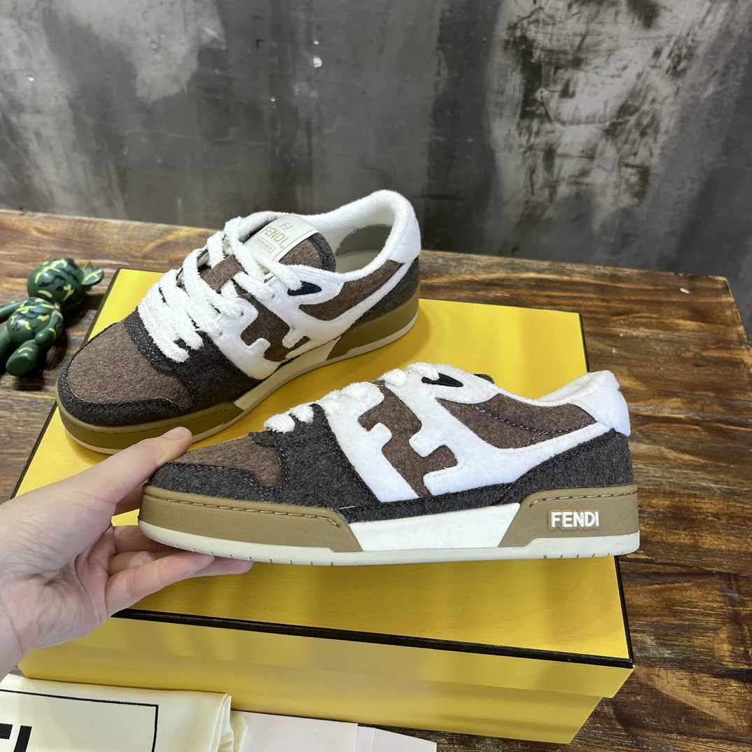 FENDI SNEAKER