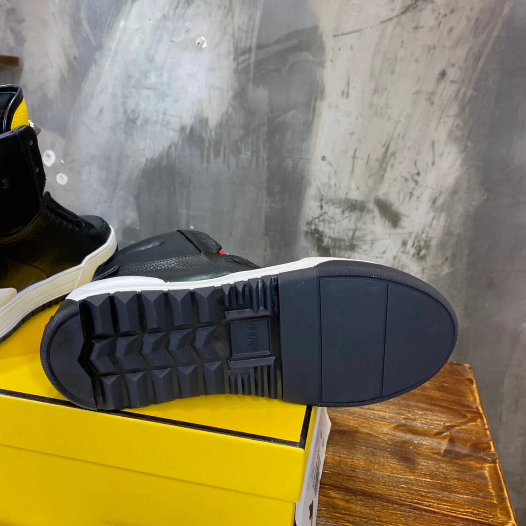 FENDI SNEAKER