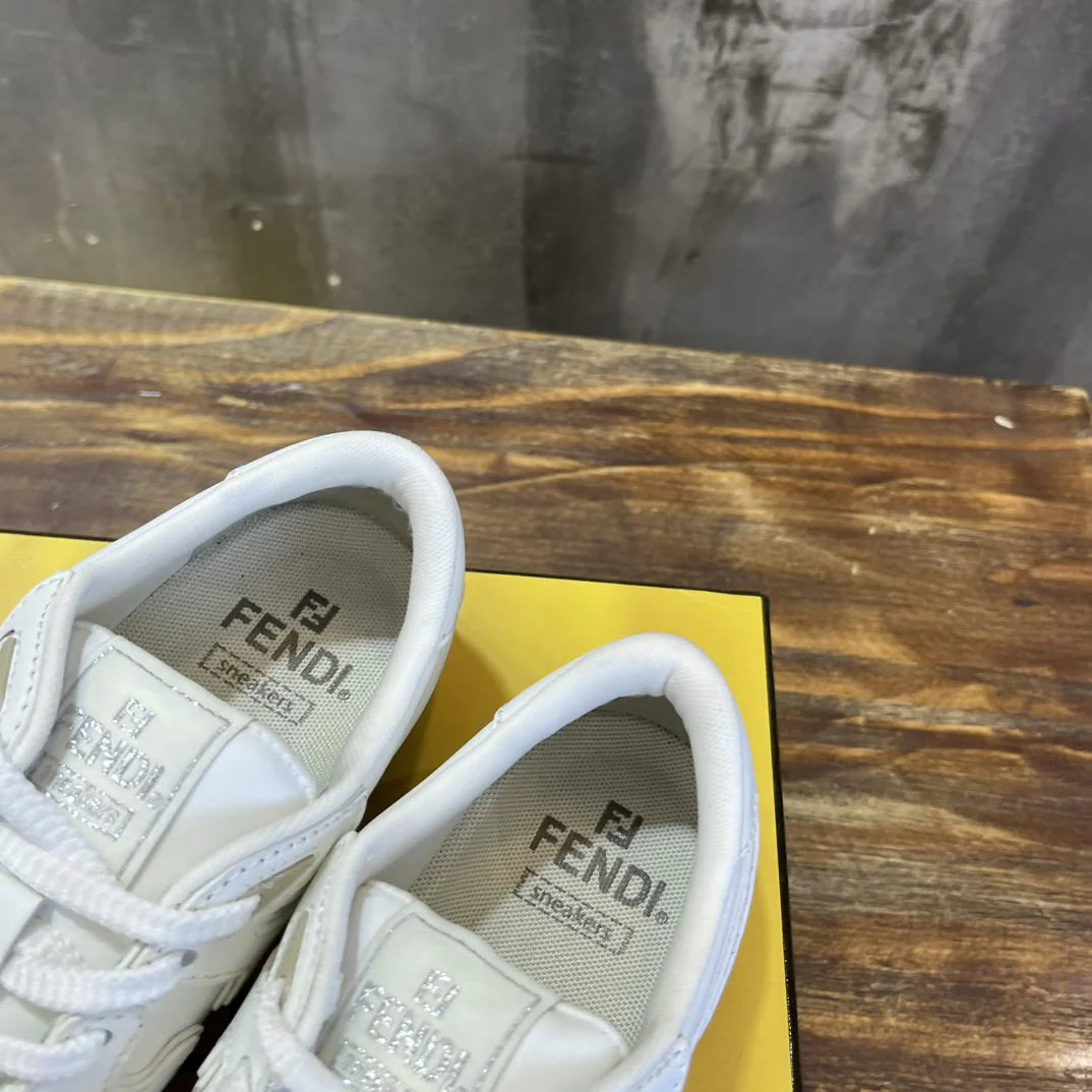FENDI SNEAKER