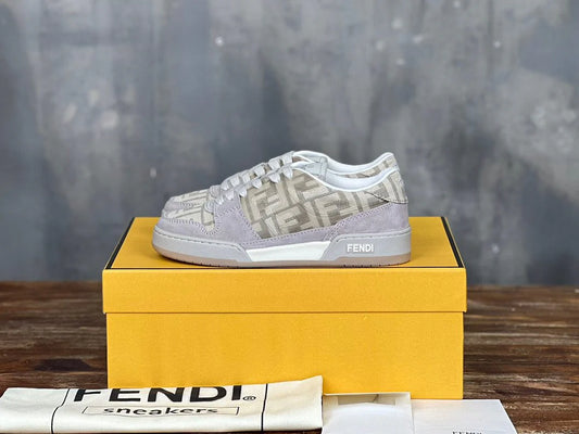 FENDI SNEAKER