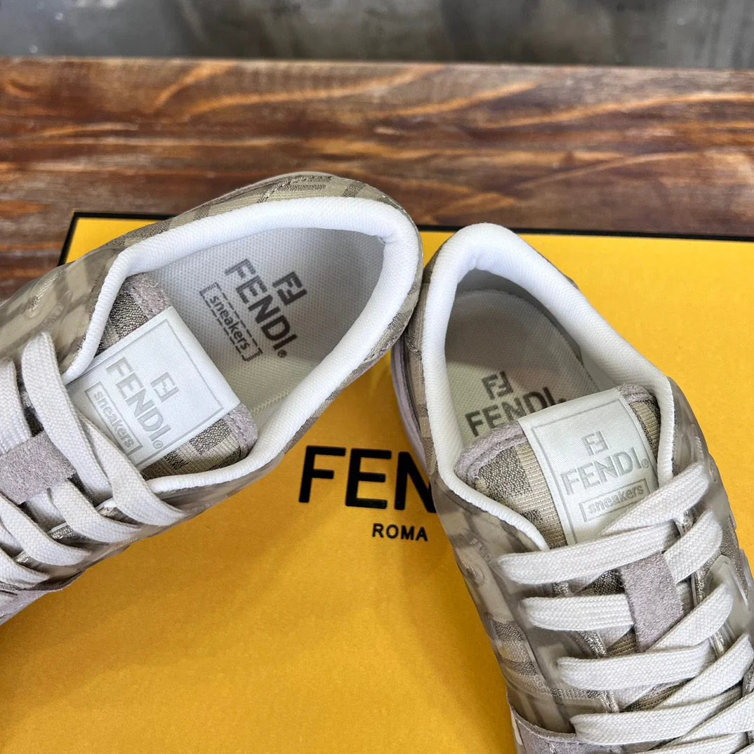 FENDI SNEAKER