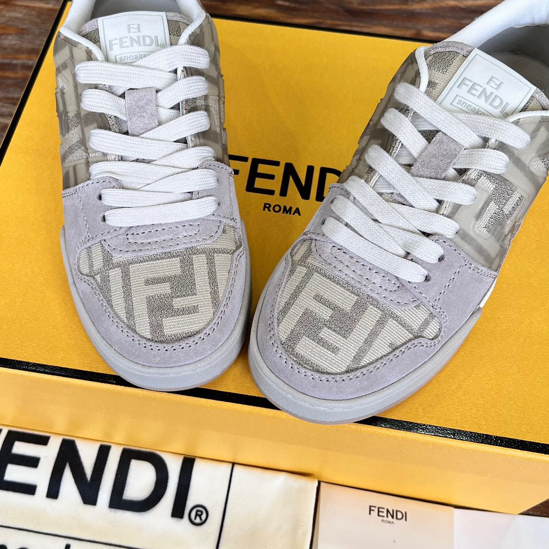 FENDI SNEAKER