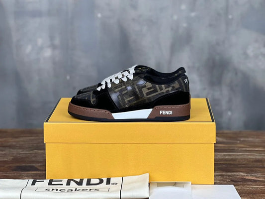 FENDI SNEAKER