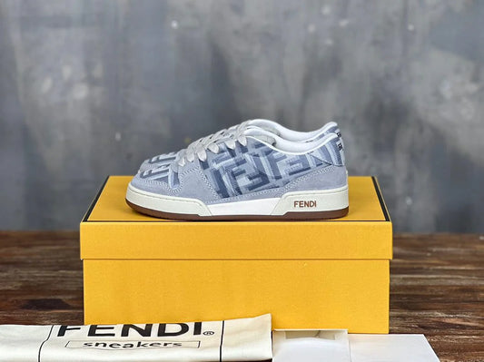 FENDI SNEAKER