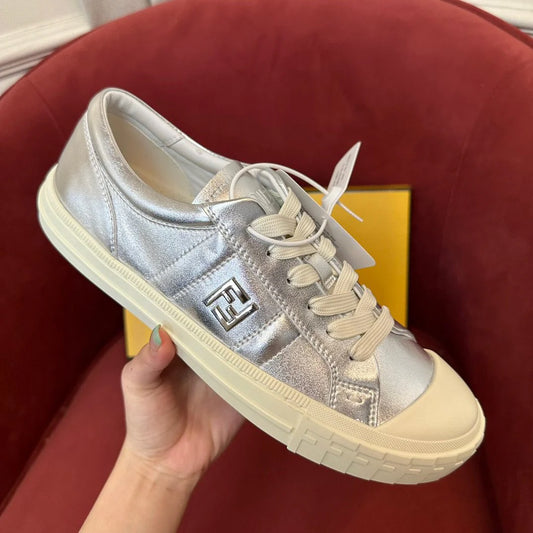 FENDI SNEAKER