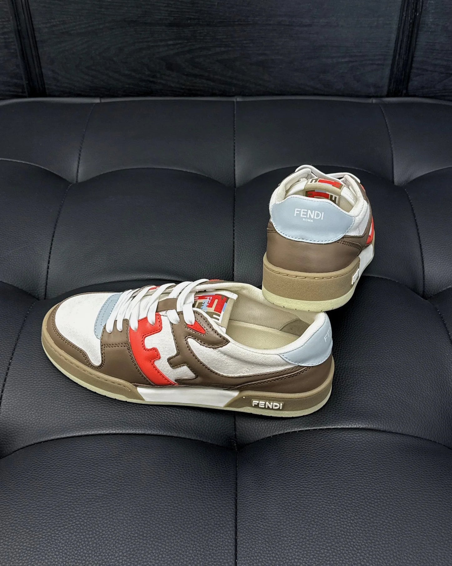 FENDI SNEAKER