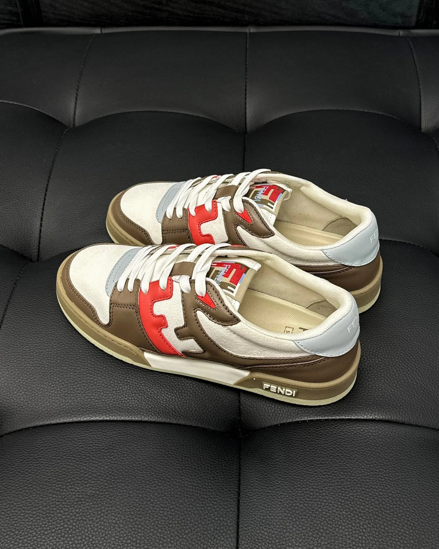 FENDI SNEAKER