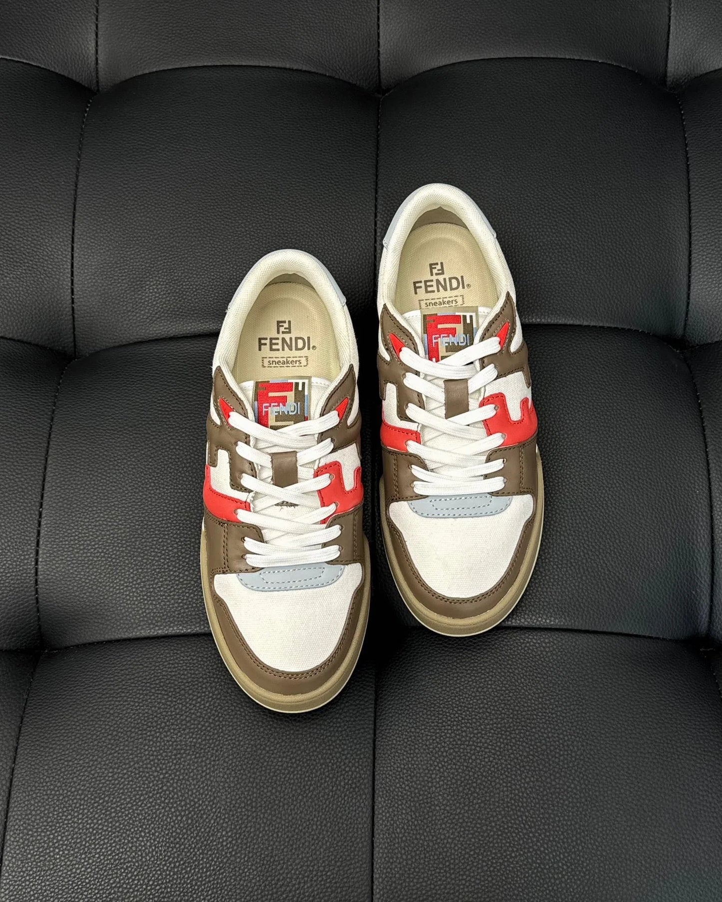 FENDI SNEAKER