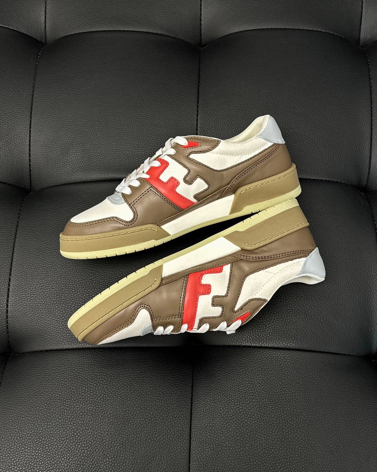 FENDI SNEAKER