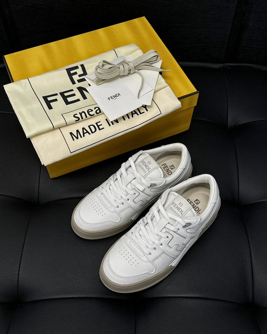 FENDI SNEAKER