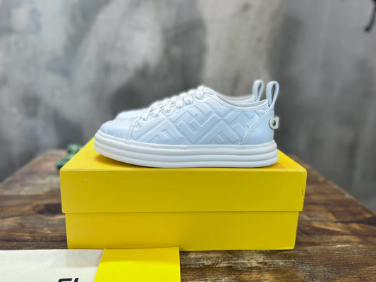 FENDI SNEAKER