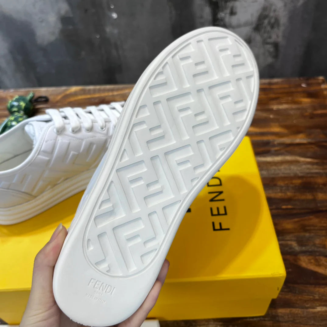 FENDI SNEAKER