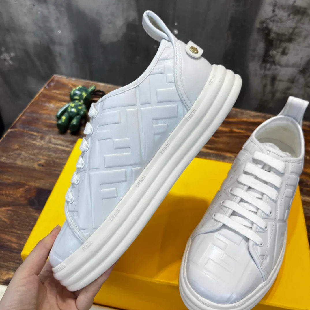 FENDI SNEAKER