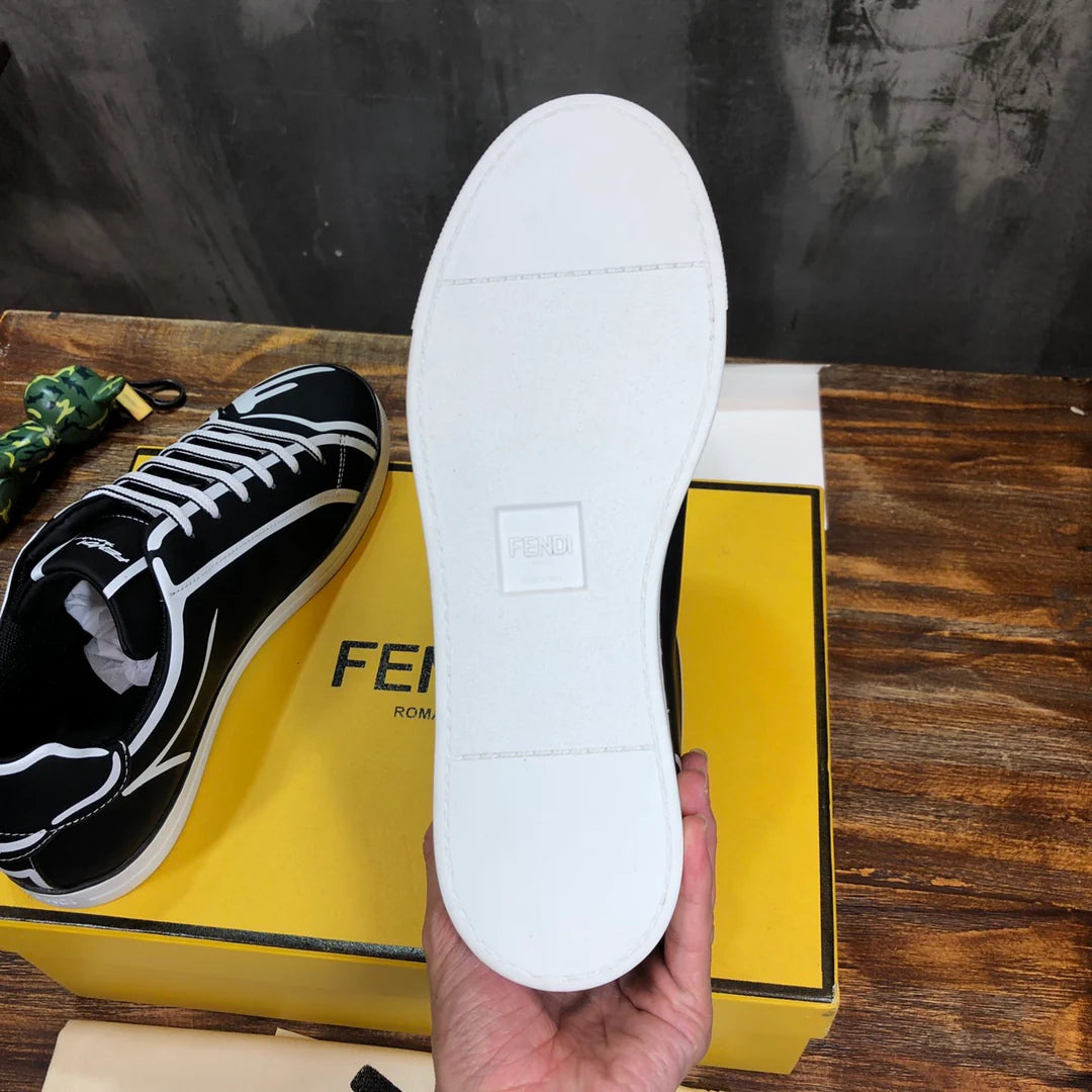 FENDI SNEAKER