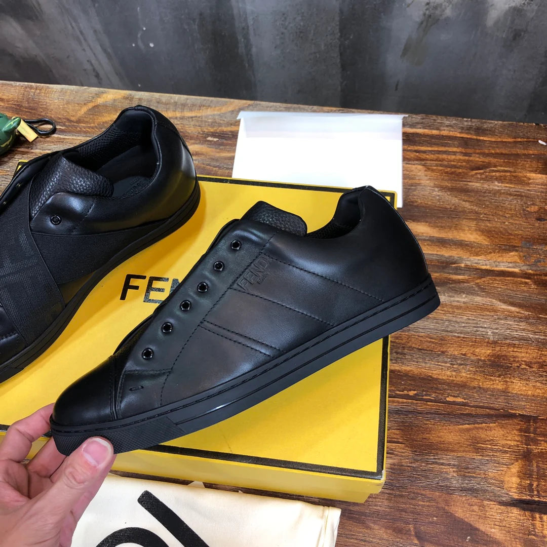 FENDI SNEAKER