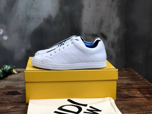 FENDI SNEAKER