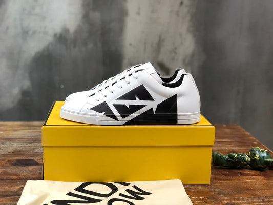 FENDI SNEAKER