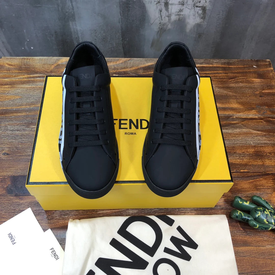 FENDI SNEAKER