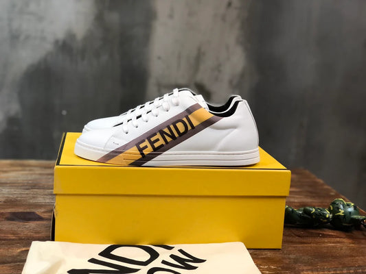 FENDI SNEAKER