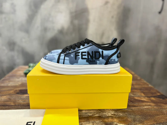 FENDI SNEAKER