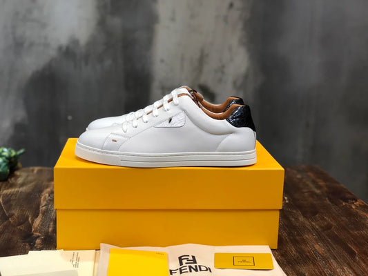 FENDI SNEAKER
