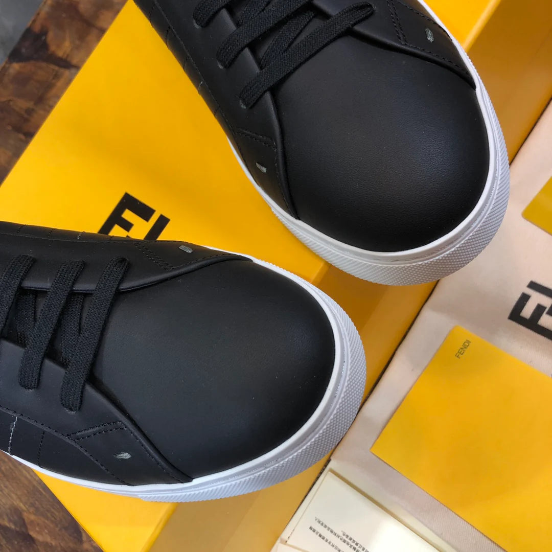 FENDI SNEAKER