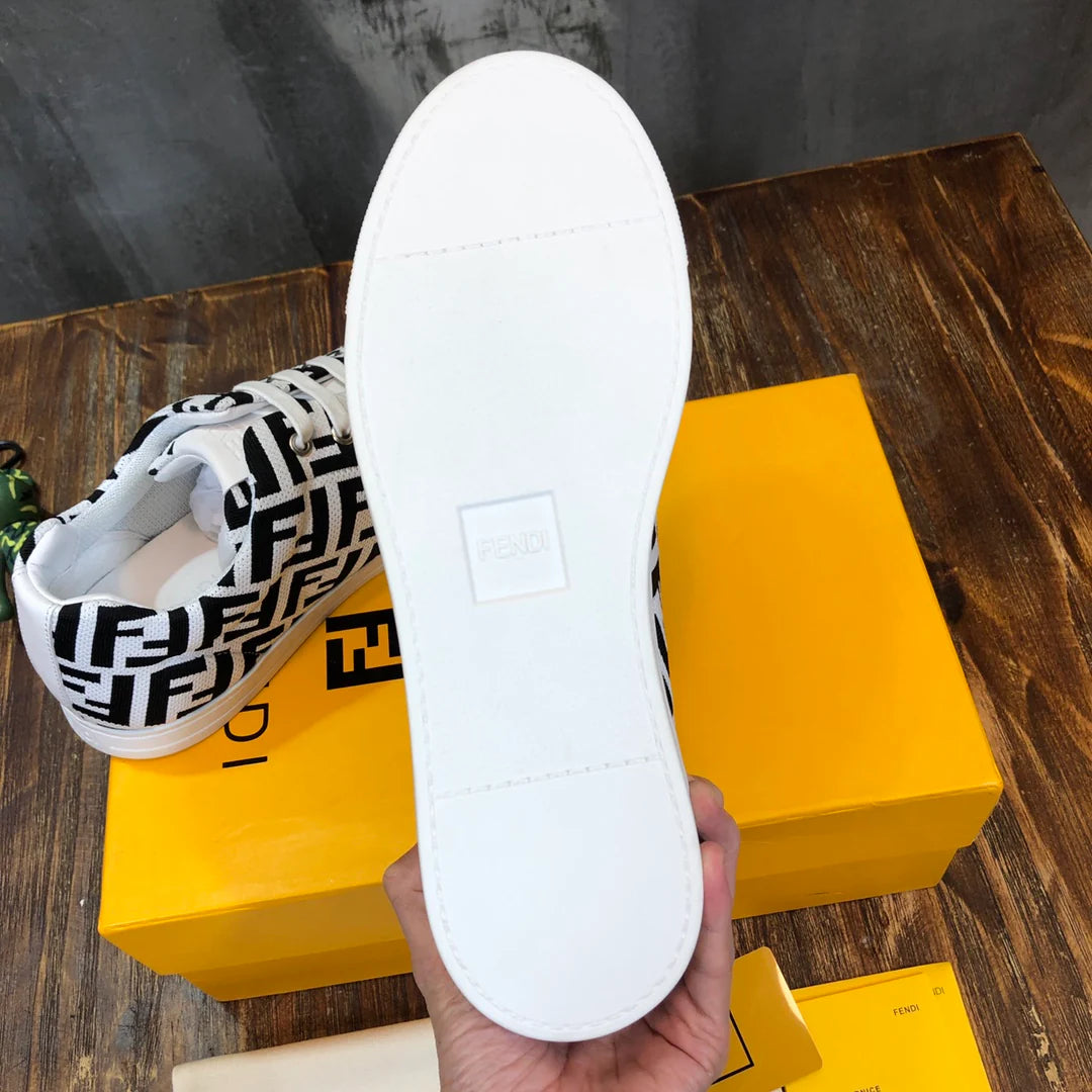 FENDI SNEAKER