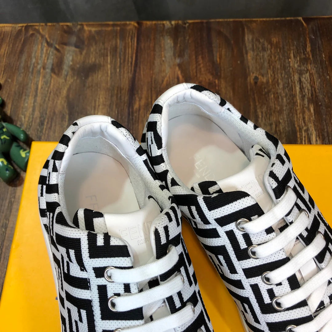 FENDI SNEAKER