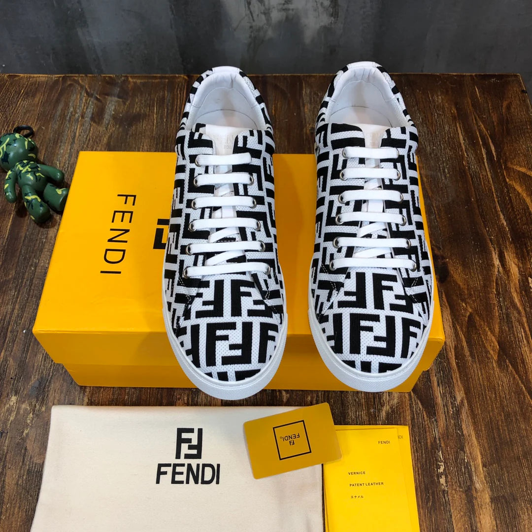 FENDI SNEAKER