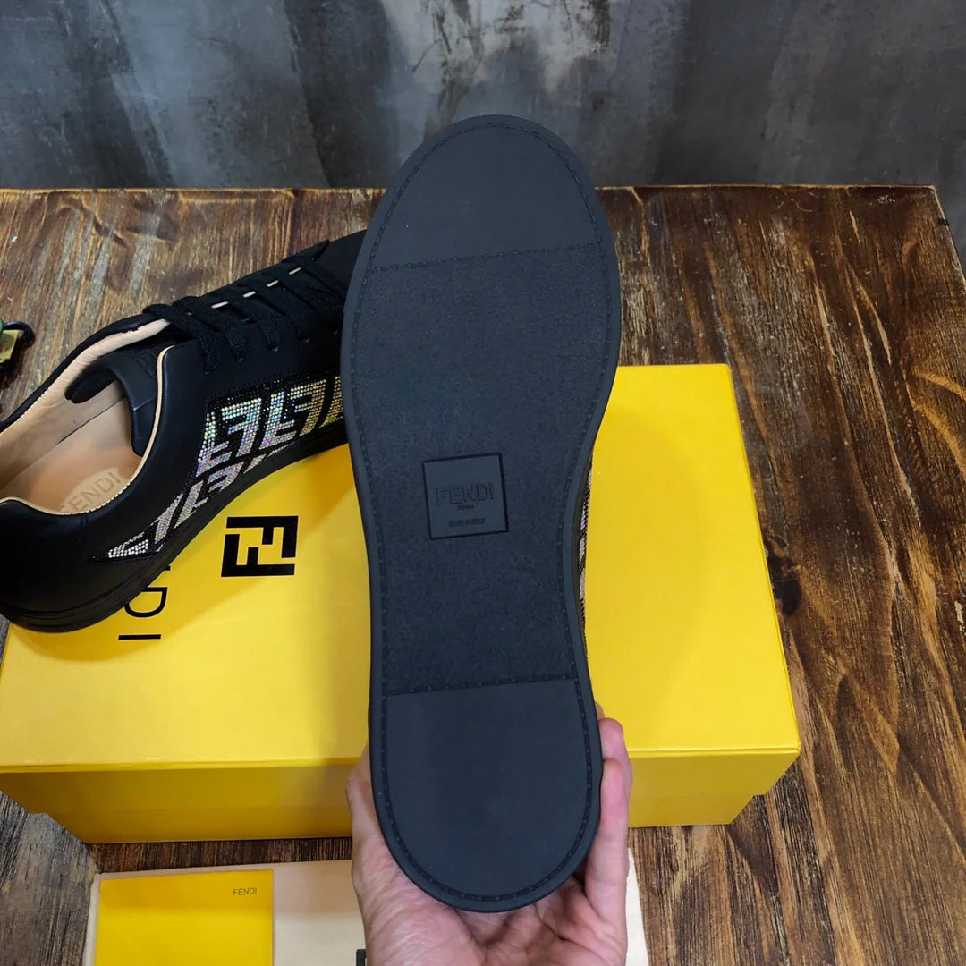 FENDI SNEAKER