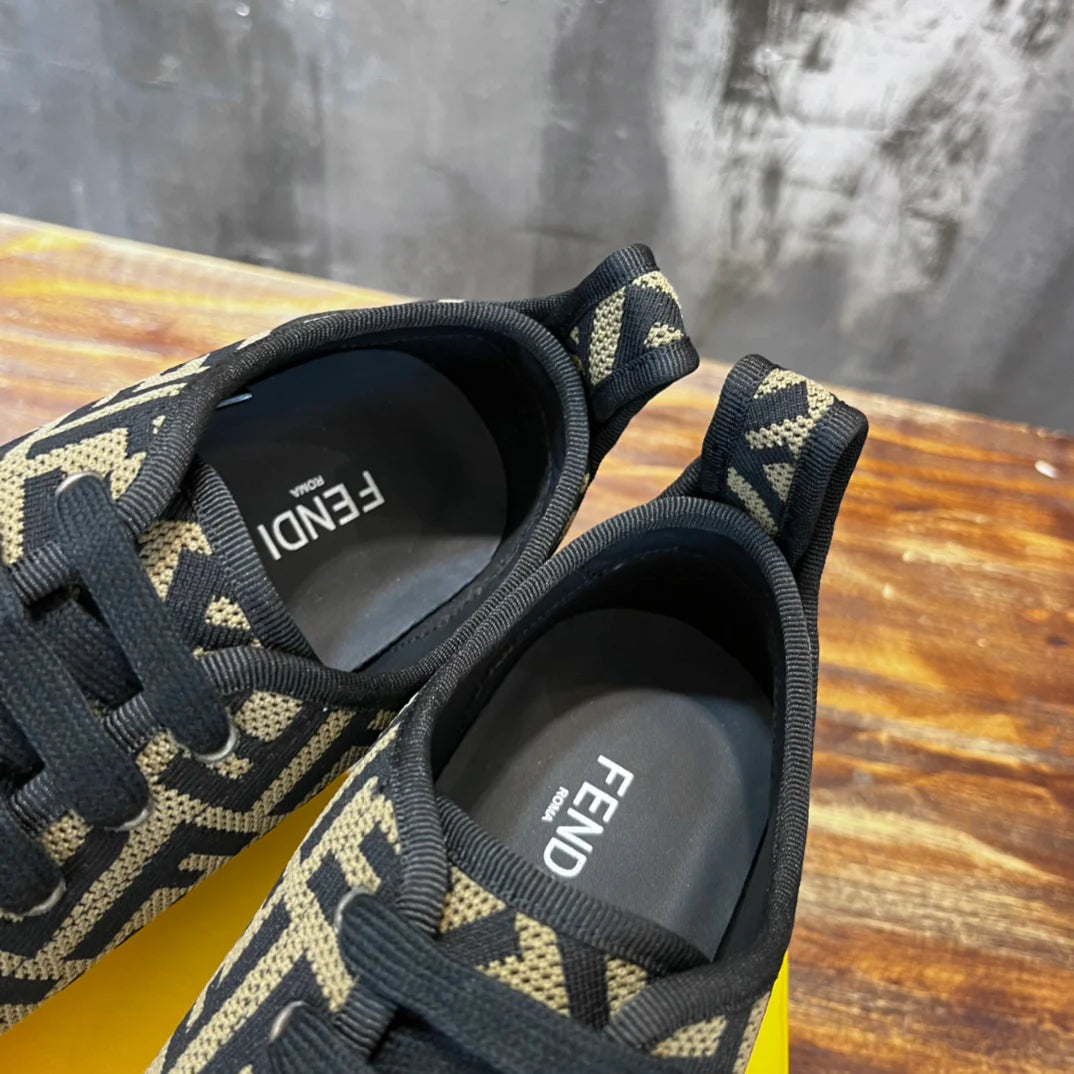 FENDI SNEAKER