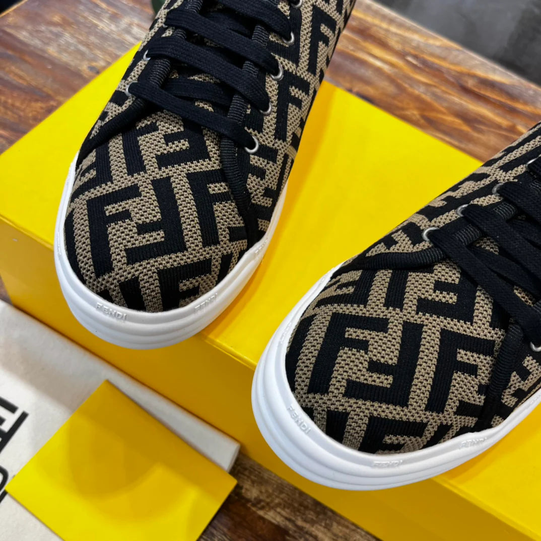 FENDI SNEAKER