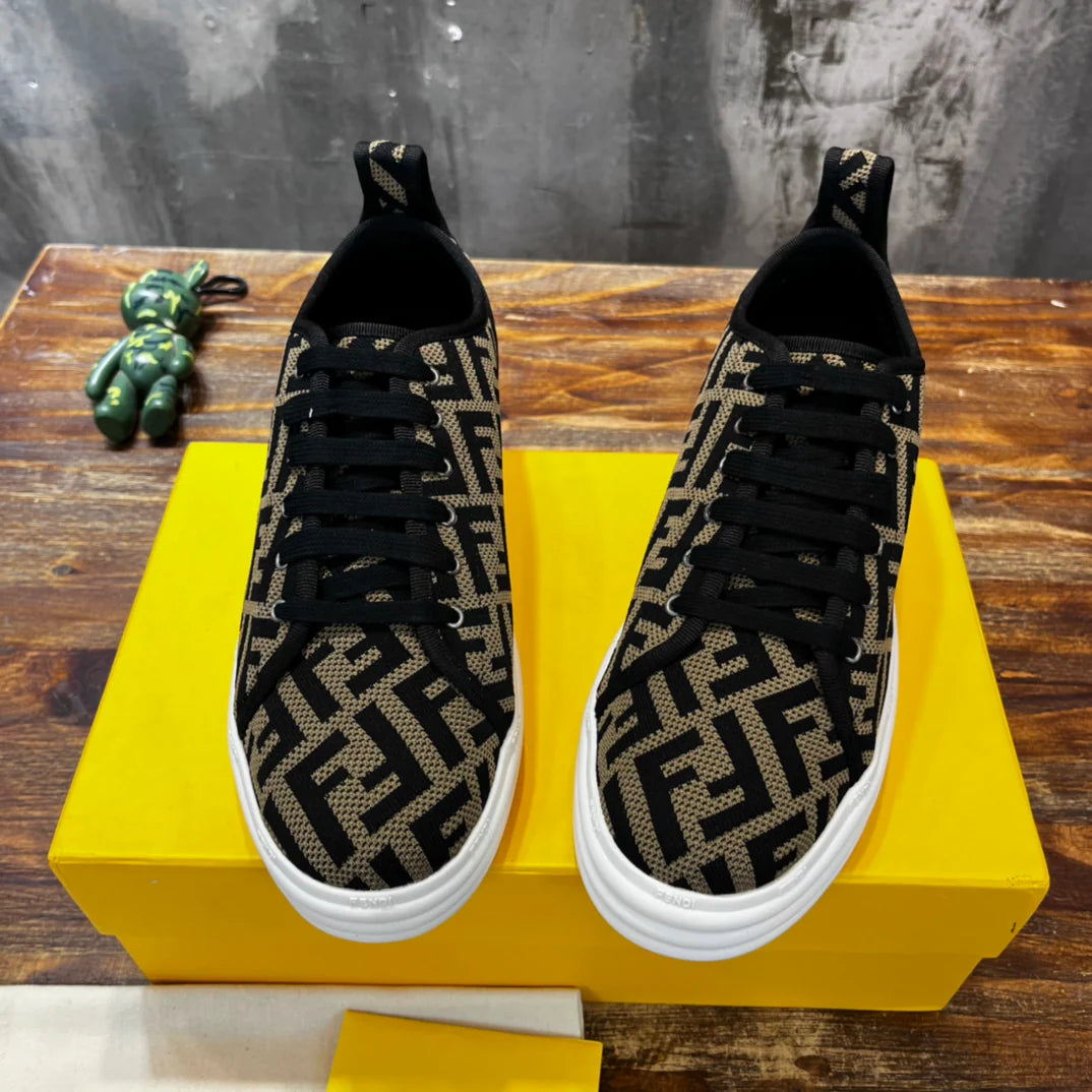 FENDI SNEAKER