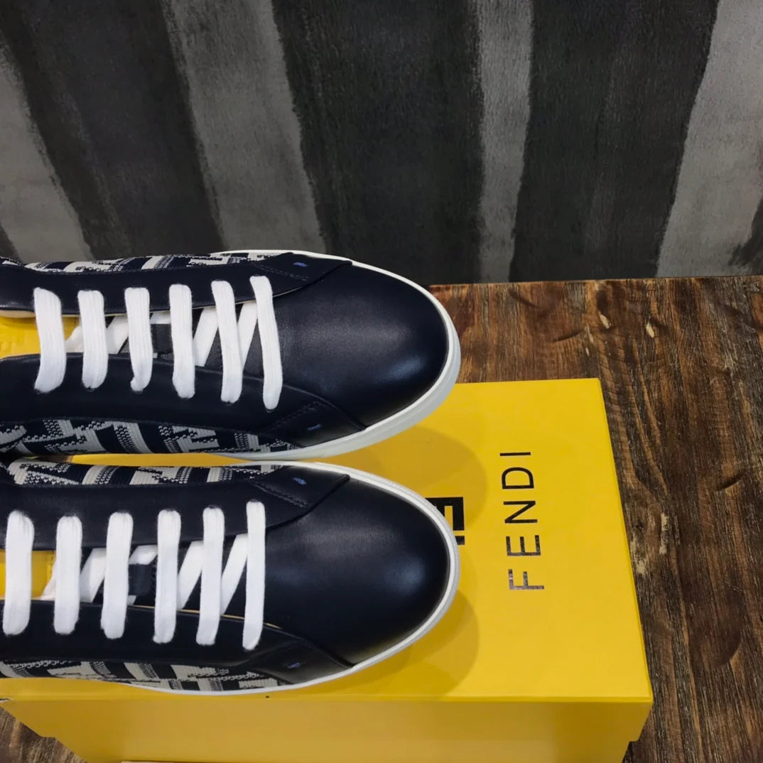 FENDI SNEAKER