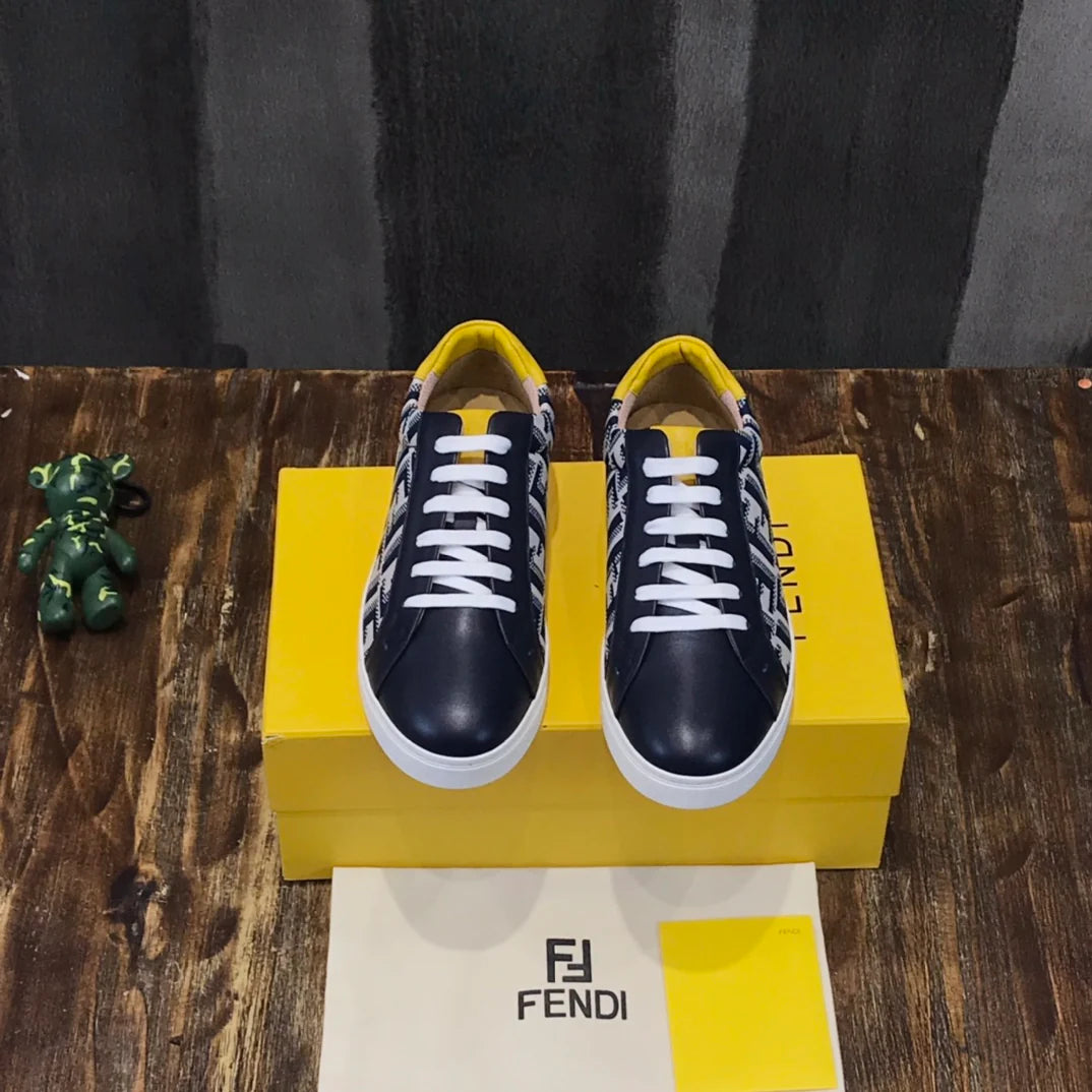 FENDI SNEAKER