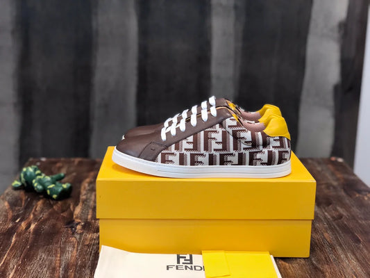 FENDI SNEAKER