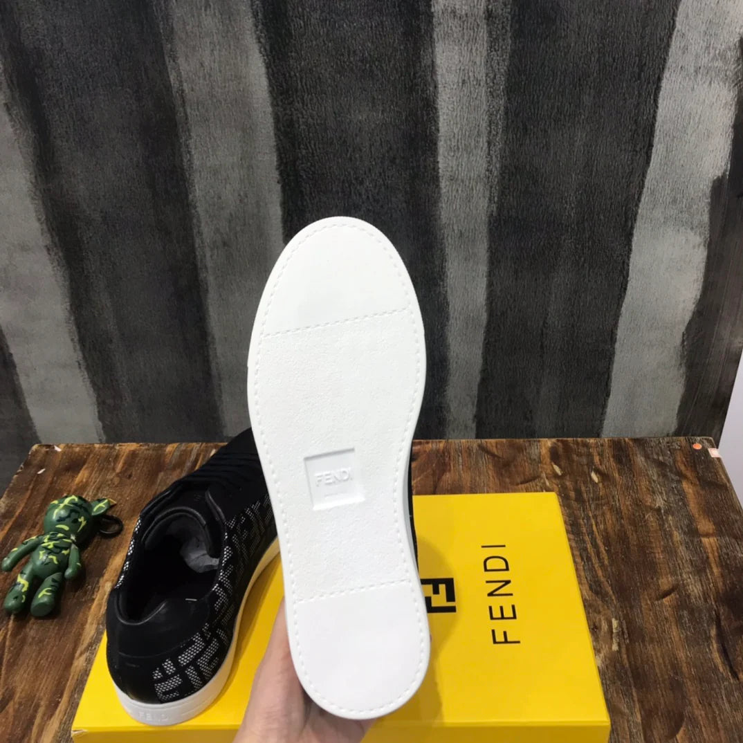 FENDI SNEAKER